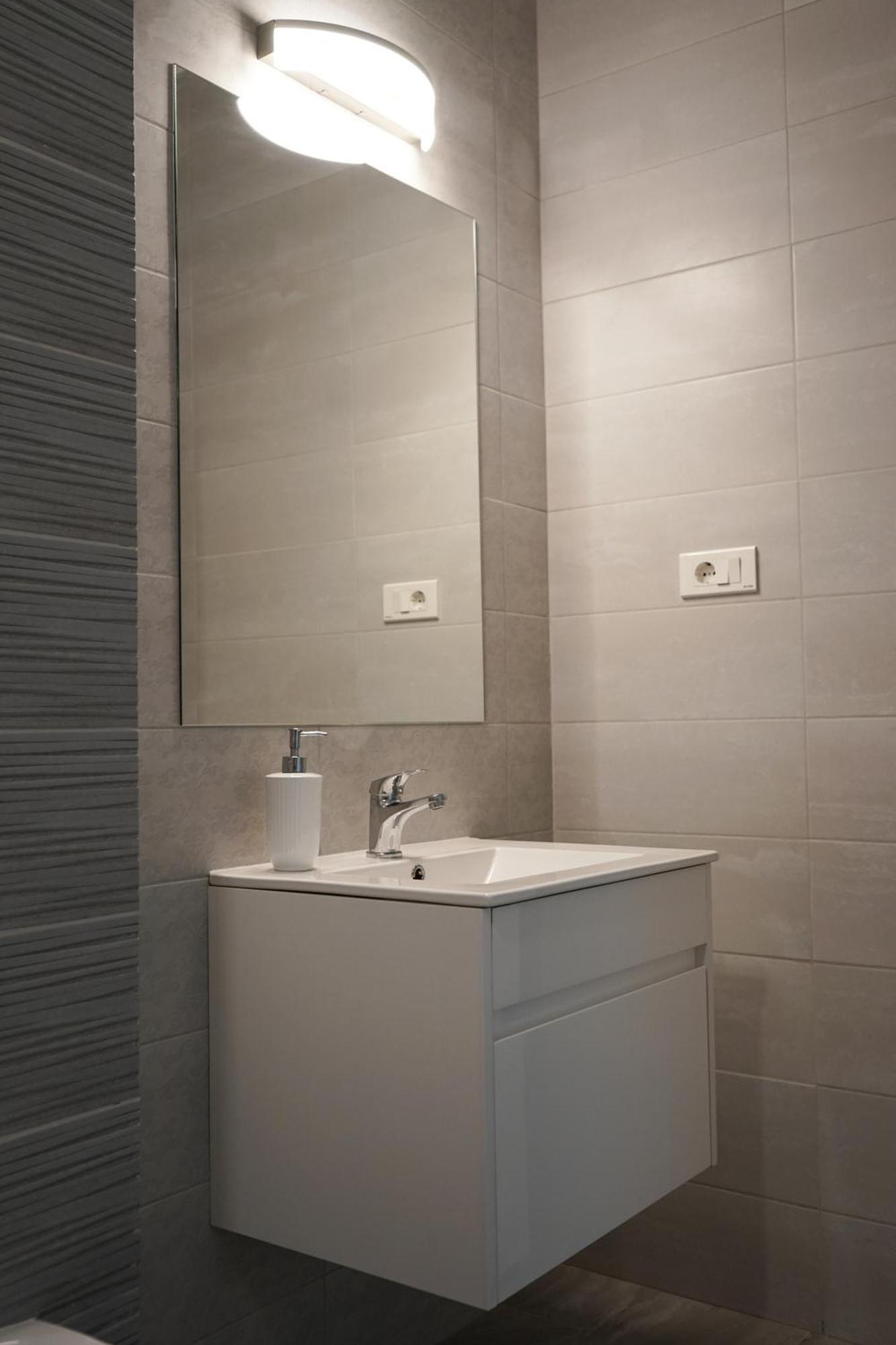 Mirandis Apartments - Comfort & Private Parking Near Coresi Mall Braşov Exterior foto