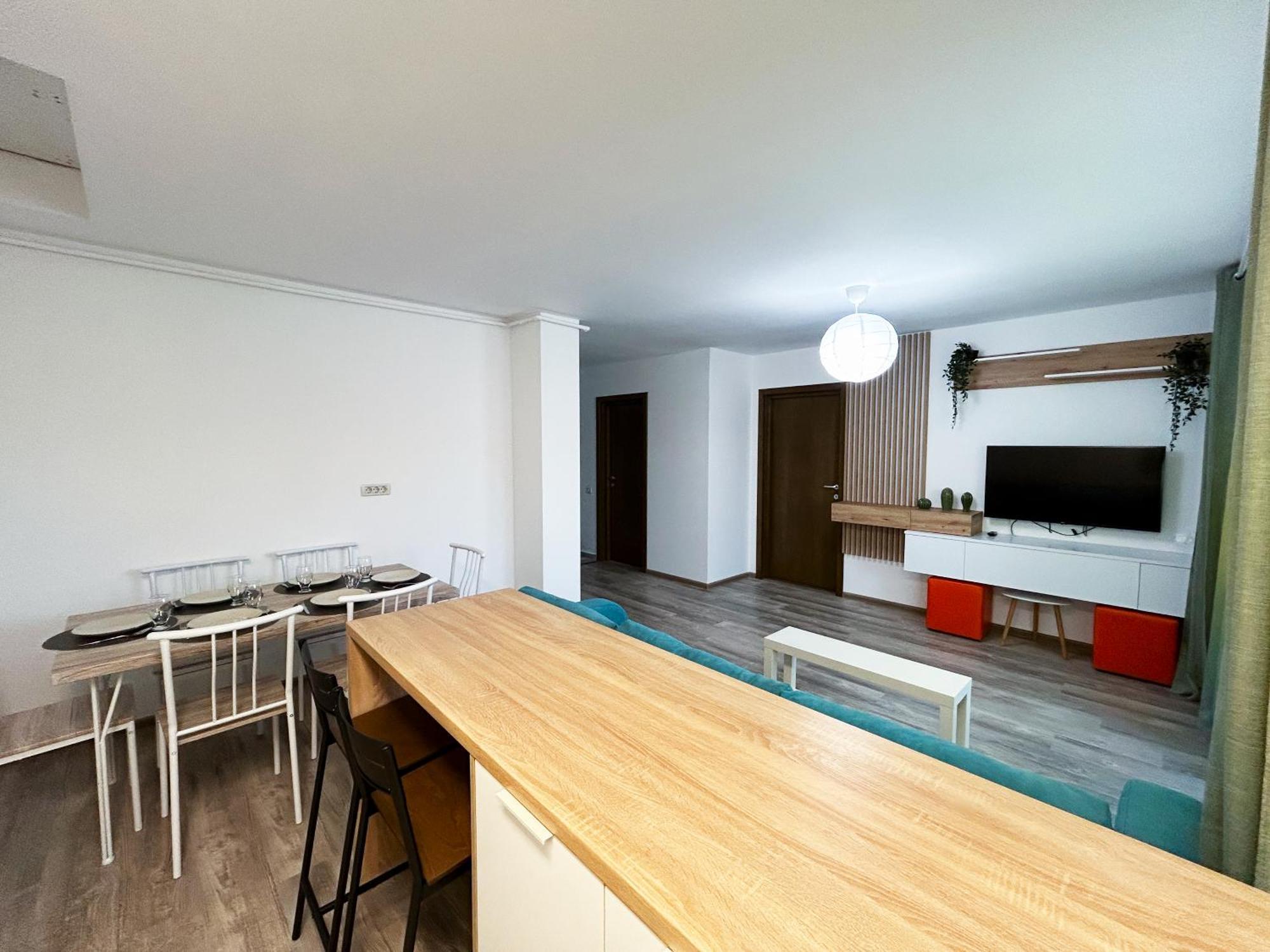 Mirandis Apartments - Comfort & Private Parking Near Coresi Mall Braşov Exterior foto